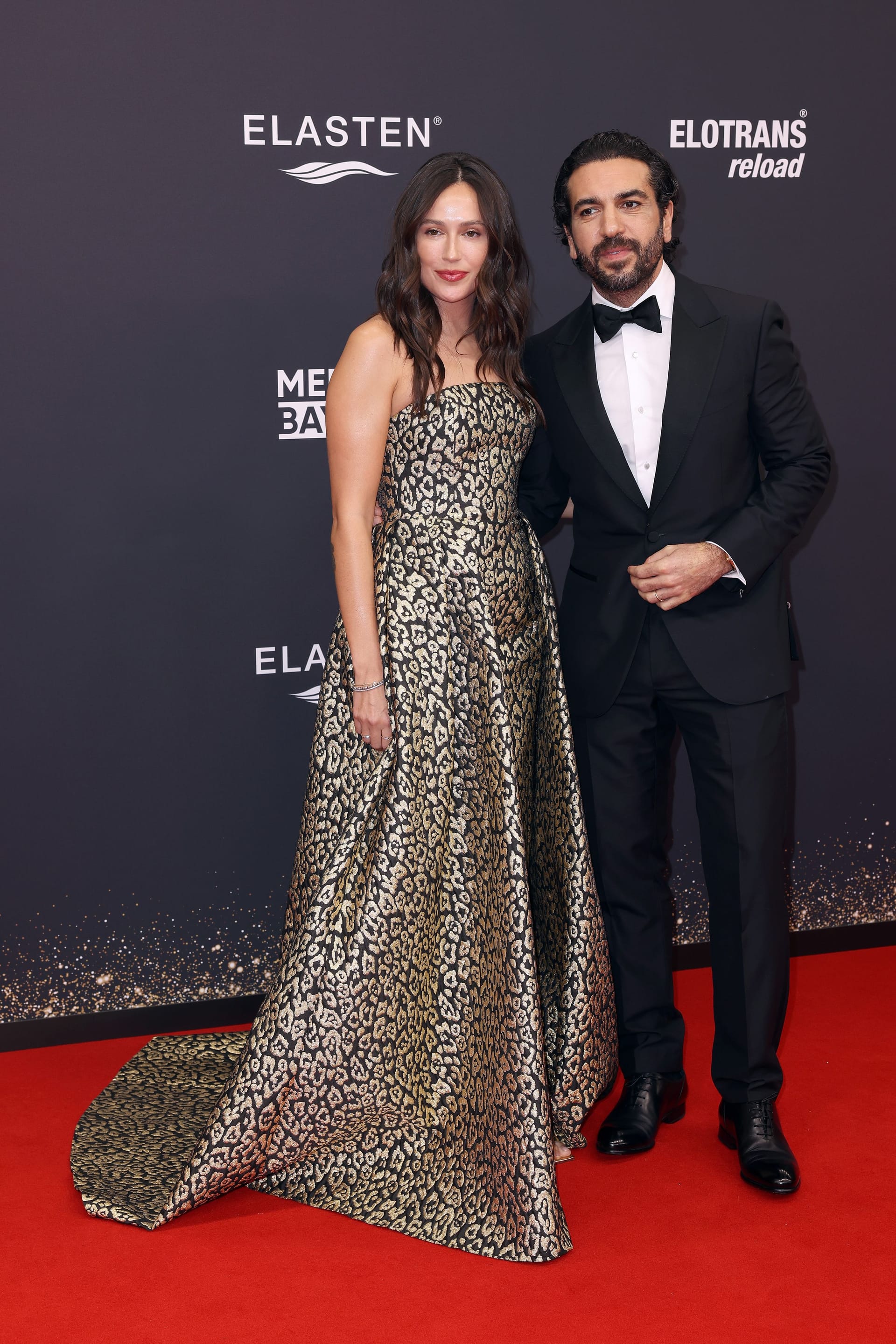 Schauspieler Elyas M'Barek mit seiner Ehefrau Jessica M'Barek