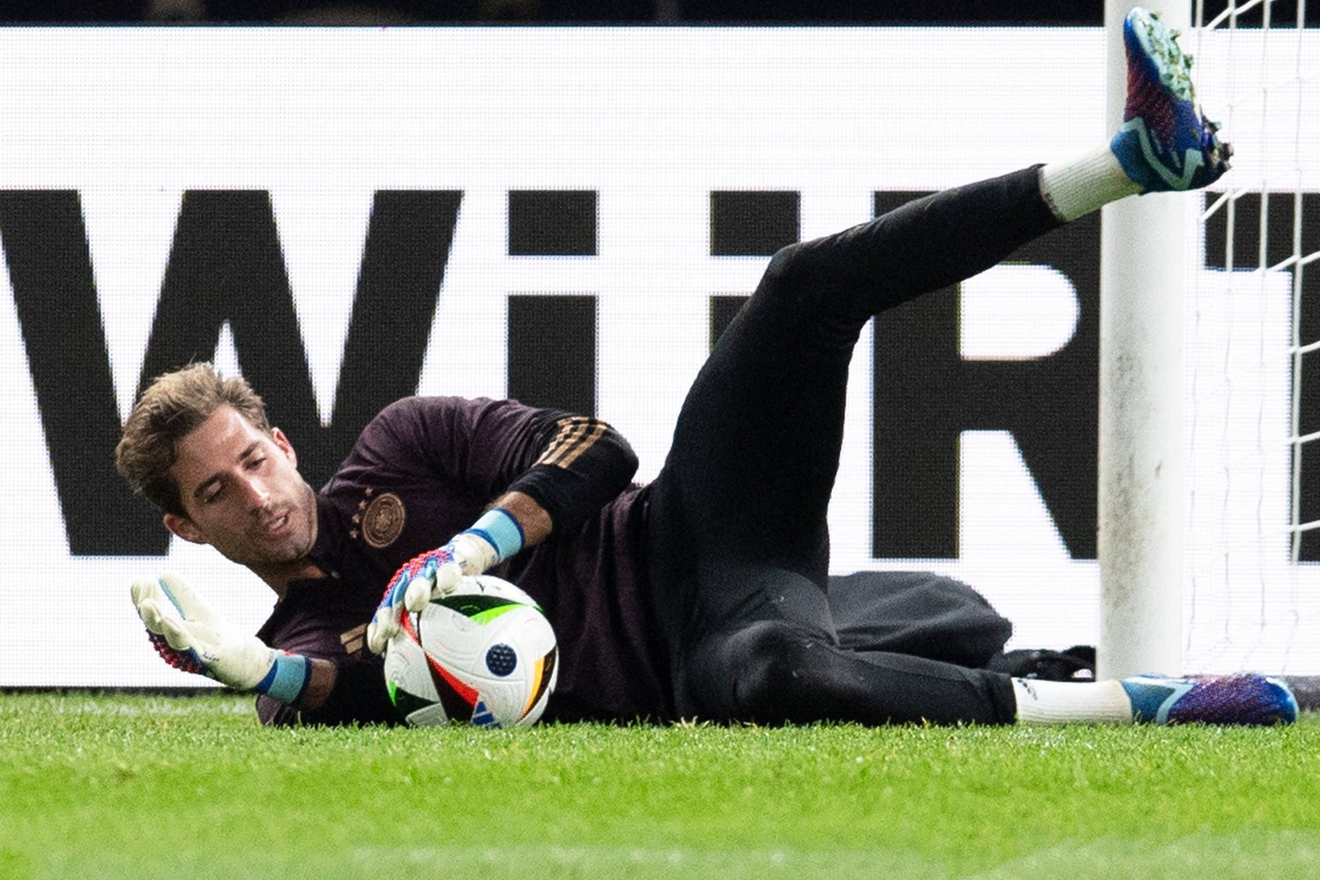 Kevin Trapp: Der deutsche Nationaltorwart wurde beim Einlaufen ausgepfiffen.