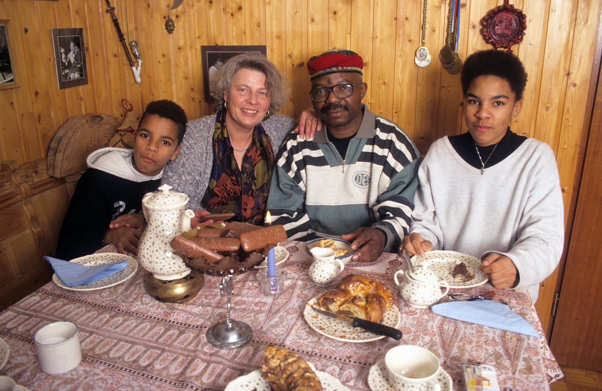 Christiane Blumhoff mit Ehemann Charles Pearce und den Kindern Simon und Nancy im Januar 1993.