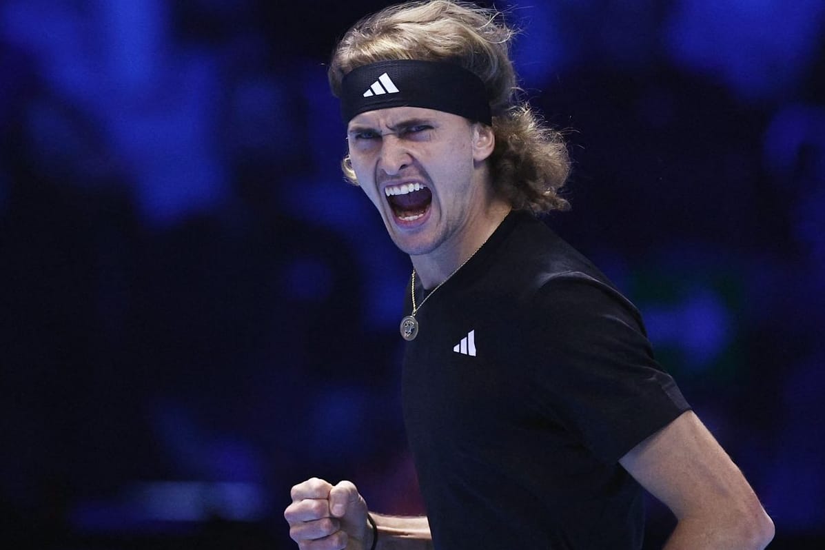 Gefordert: Alexander Zverev im Match gegen Carlos Alcaraz.