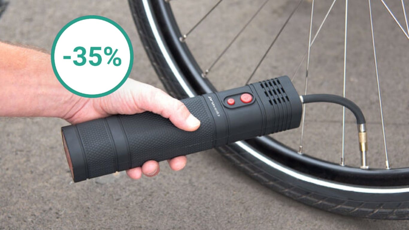 Mit der Akku-Luftpumpe vom Discounter füllen Sie etwa den Reifen am Fahrrad bequem per Knopfdruck auf.