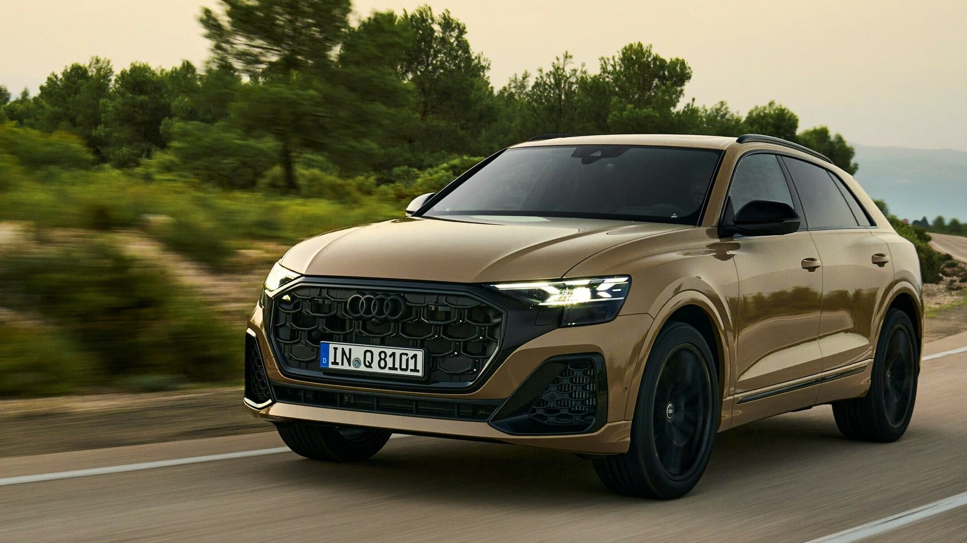 Facelift nach fünf Jahren: Der Audi Q8 erhält dezente optische Retuschen innen und außen.