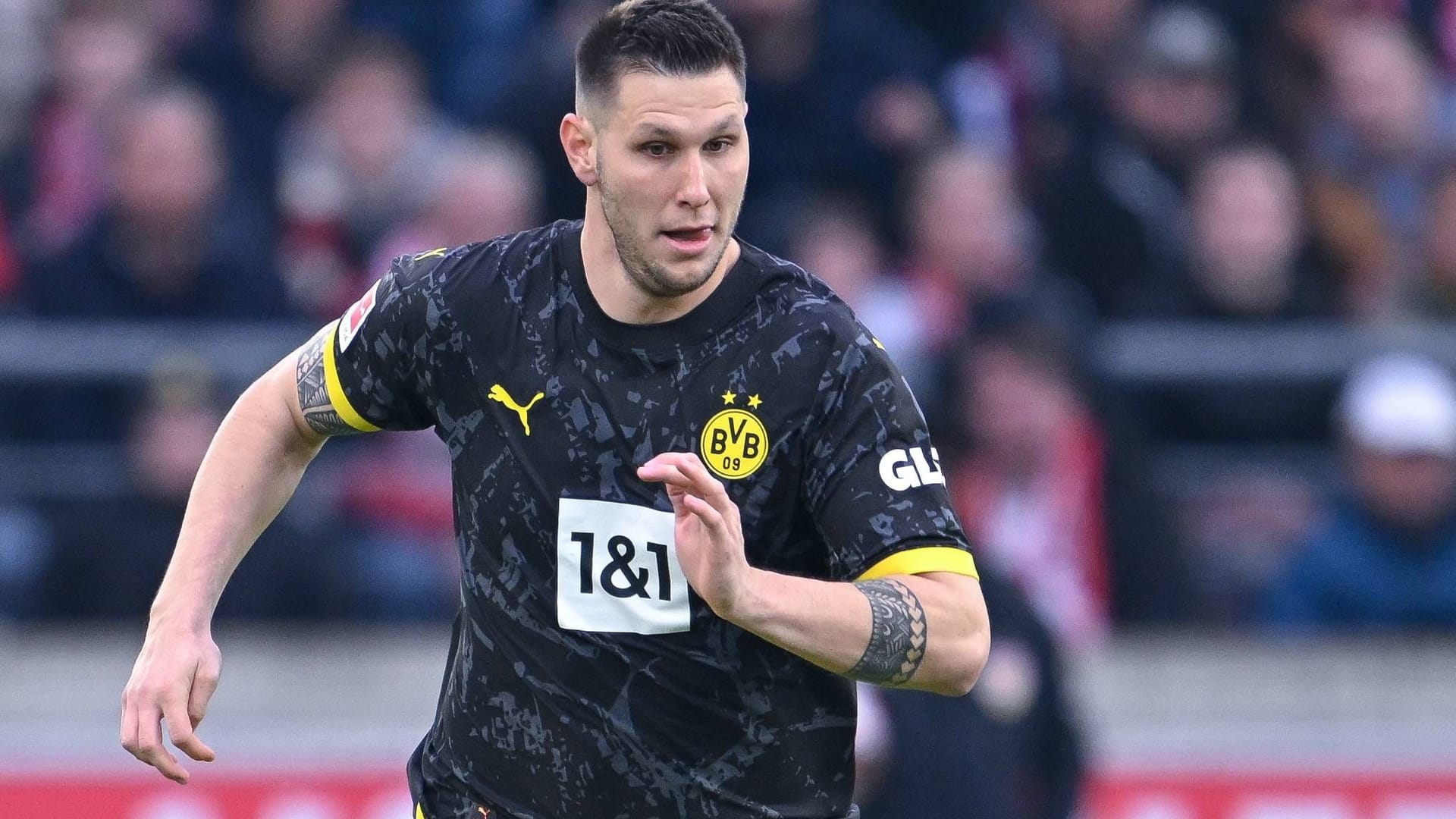 Niklas Süle: Der BVB-Verteidiger fehlt gegen den AC Mailand.