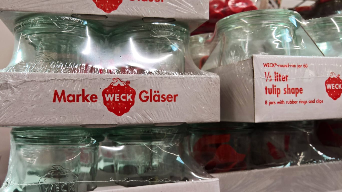 Gläser der Marke Weck (Symbolbild): Ein Investor will nur wenige Angestellte entlassen.