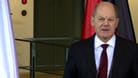 Olaf Scholz bei der Pressekonferenz mit der italienischen Ministerpräsidentin Giorgio Meloni