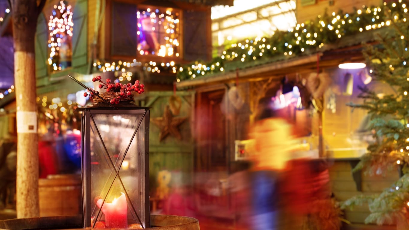 Bensberg verwandelt sich in der Vorweihnachtszeit in ein festlich geschmücktes Städtchen.