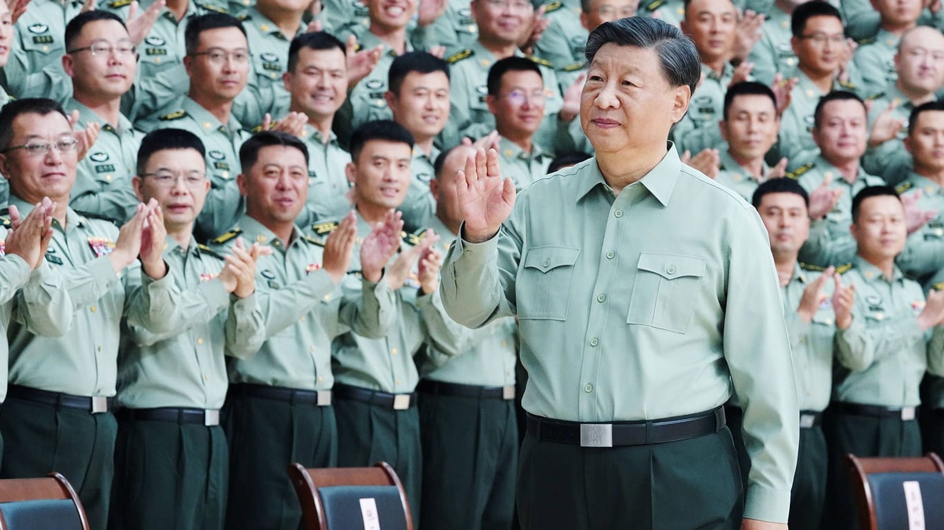 Xi Jinping: Die Wirtschaftskrise in der Volksrepublik setzt den chinesischen Präsidenten zunehmend unter Druck.