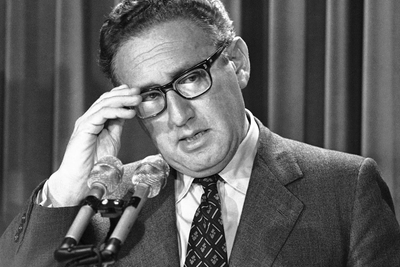 Henry Kissinger tritt 1972 im Weißen Haus vor die Presse: Der gebürtige Franke war zu diesem Zeitpunkt Nationaler Sicherheitsberater unter US-Präsident Richard Nixon.