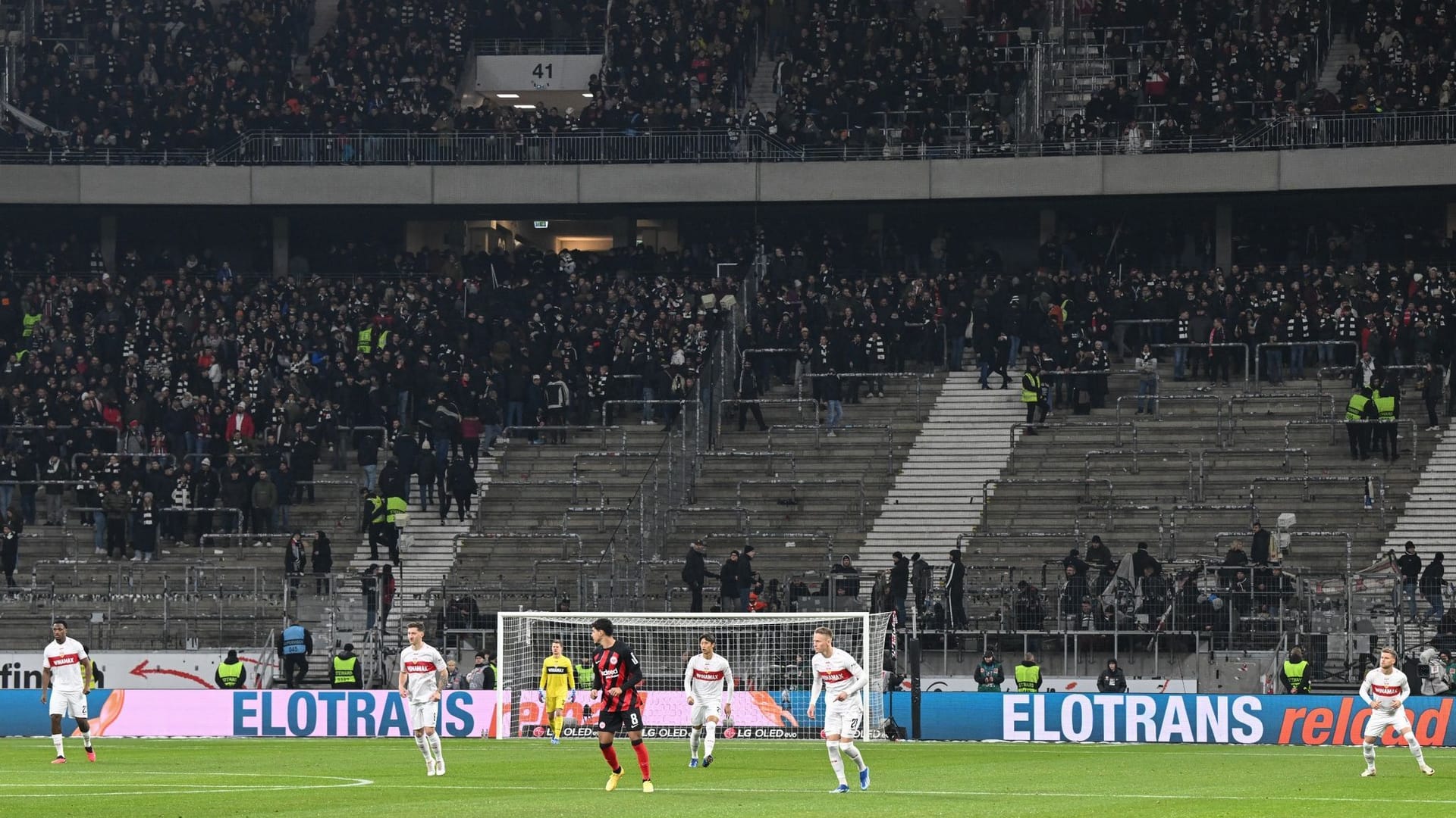 Eintracht Frankfurt - VfB Stuttgart Eintracht Frankfurt - VfB Stuttgart
