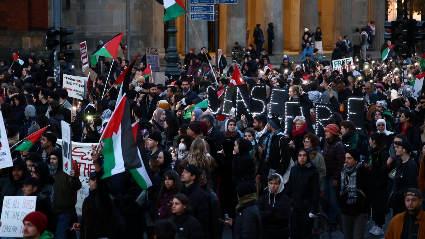 Demonstration in support of Palestinians in Gaza, in Berlin