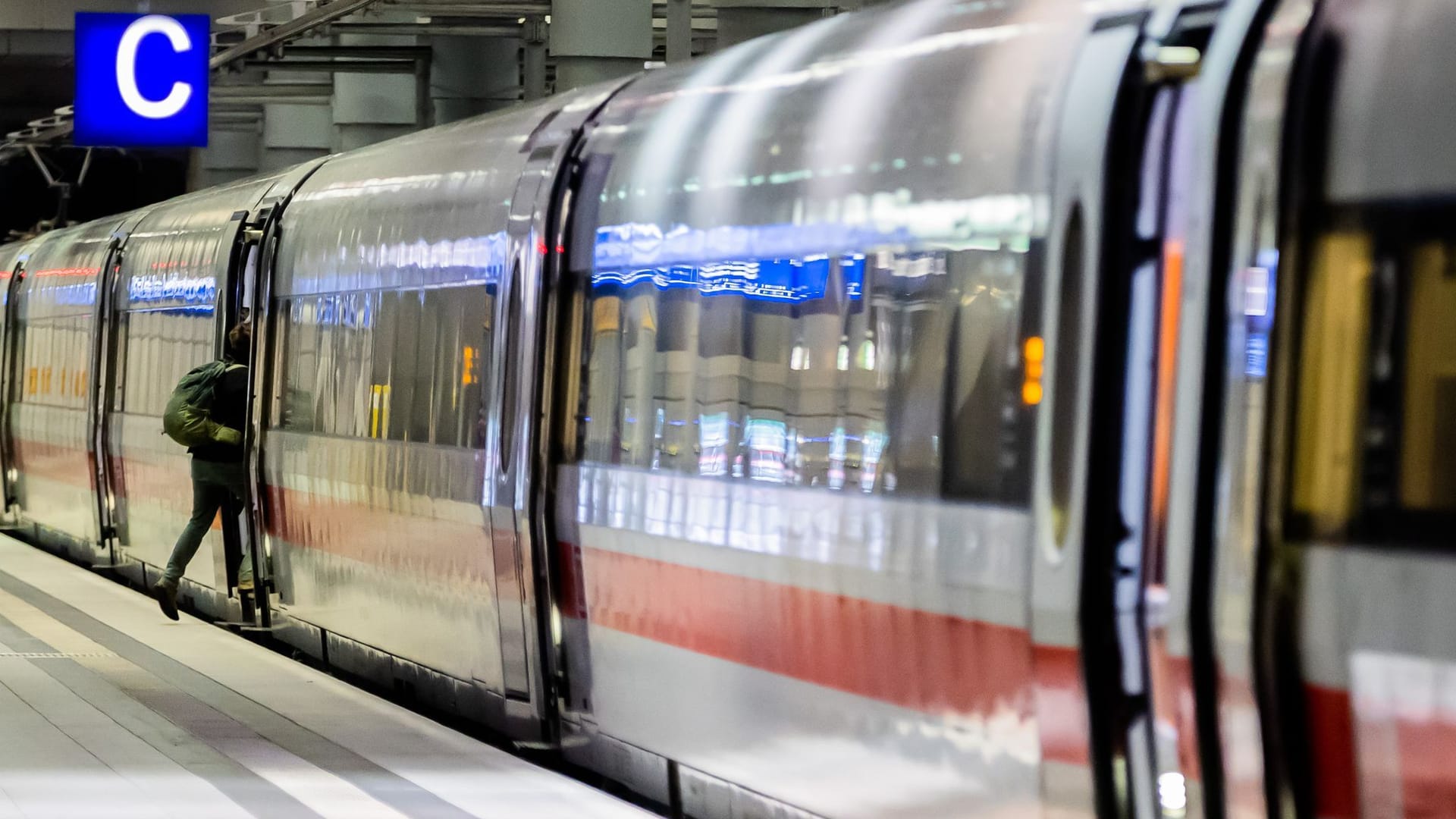 Ein ICE der Deutschen Bahn: Ab dem 10. Dezember gilt der Winterfahrplan.