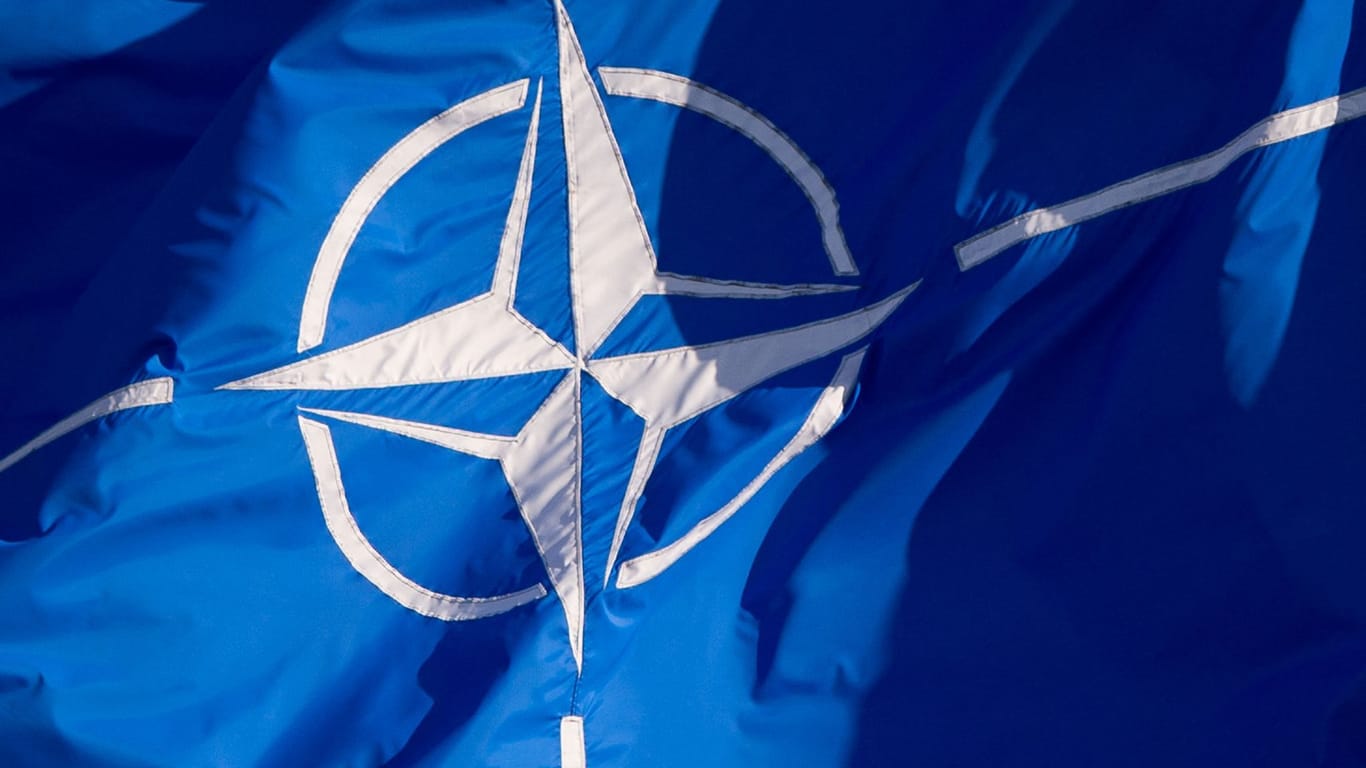 Nato-Flagge