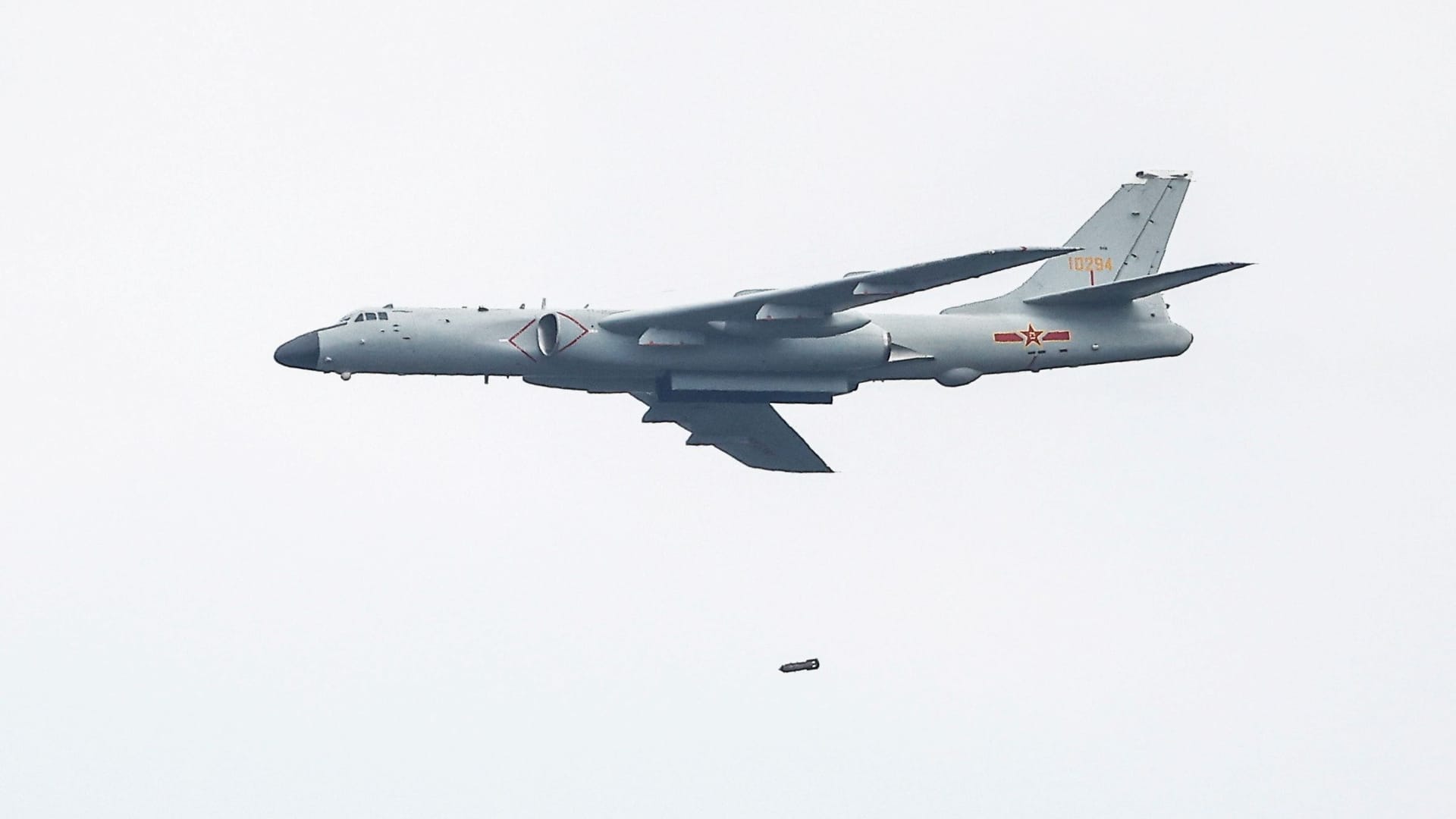 Chinesischer Kampfjet (Archivbild): China beansprucht das Südchinesische Meer für sich. Chinesischer Kampfjet (Archivbild): China beansprucht das Südchinesische Meer für sich.