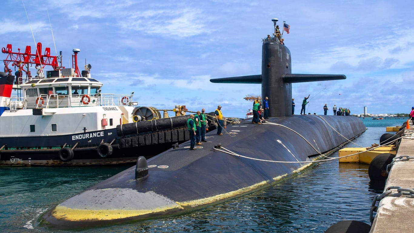 U-Boot der Ohio-Klasse am US-amerikanischen Marinestützpunkt auf Guam im Pazifik: Das Boot kann Langstreckenraketen verschießen, auch solche mit Atomsprengköpfen.