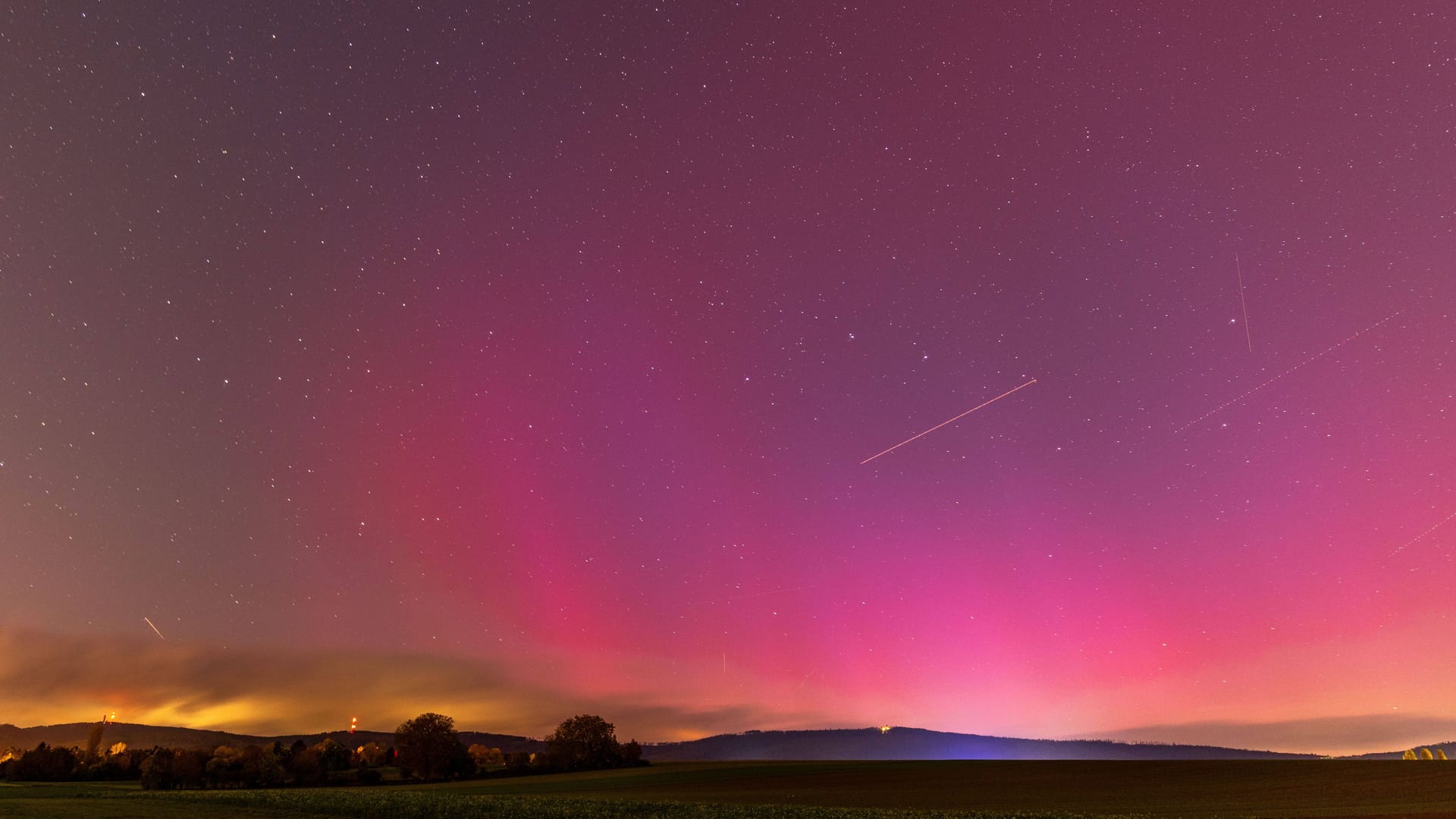 Auch nördlich von Oberursel über dem Taunushauptkamm, waren am Sonntagabend Polarlichter zu sehen.