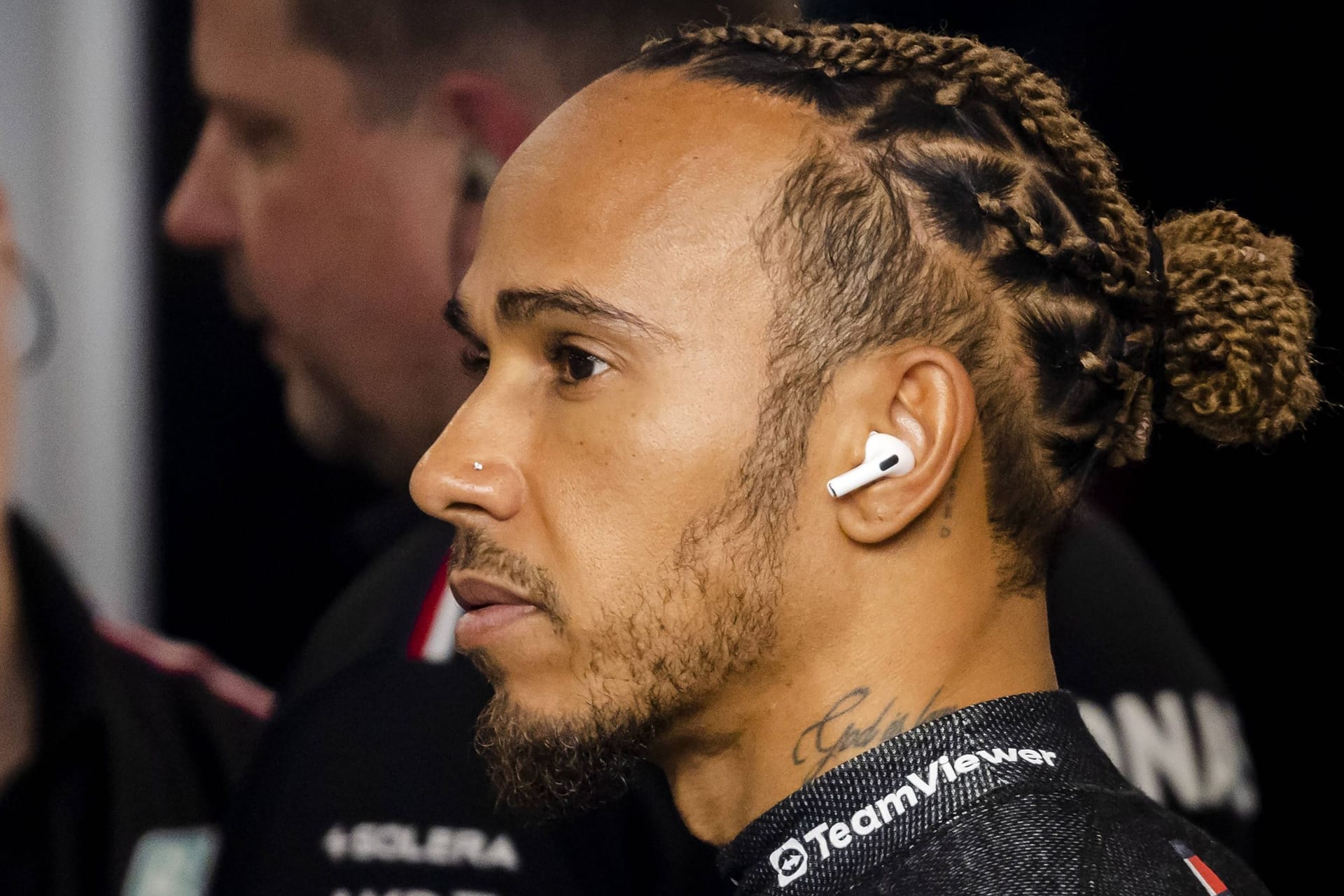 Lewis Hamilton: Der Mercedes-Pilot hat sich offenbar auch einen anderen Rennstall vorstellen können.