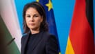 Annalena Baerbock: Die Außenministerin trifft in Nordmazedonien auf ihren russischen Amtskollegen Sergej Lawrow.