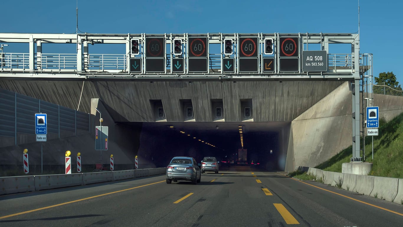 Der Engelbergtunnel in Fahrtrichtung Heilbronn: Hier gilt Tempo 60 – daran halten wollen sich aber nicht alle. Drohen den Rasern nun Konsequenzen?