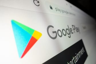 Close-up view of Google Play Store logo on its website