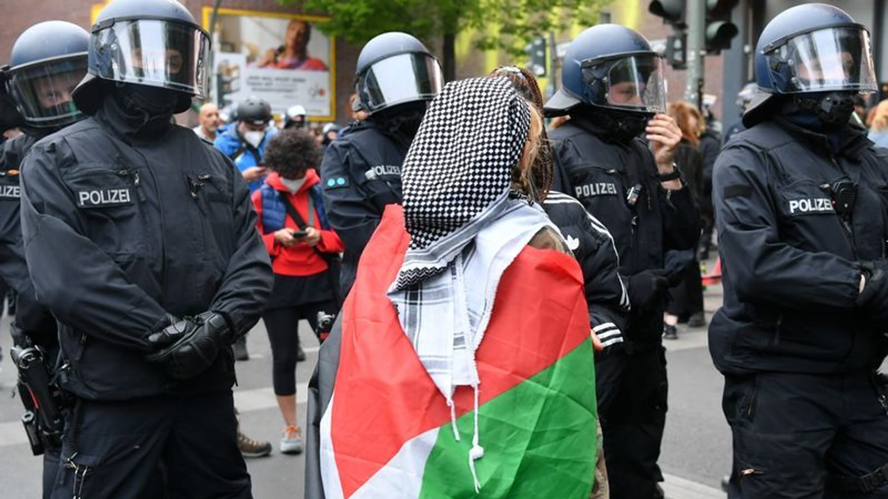 Berlin: Angst Vor Randale – Pro-Palästina-Demo In Neukölln Verboten