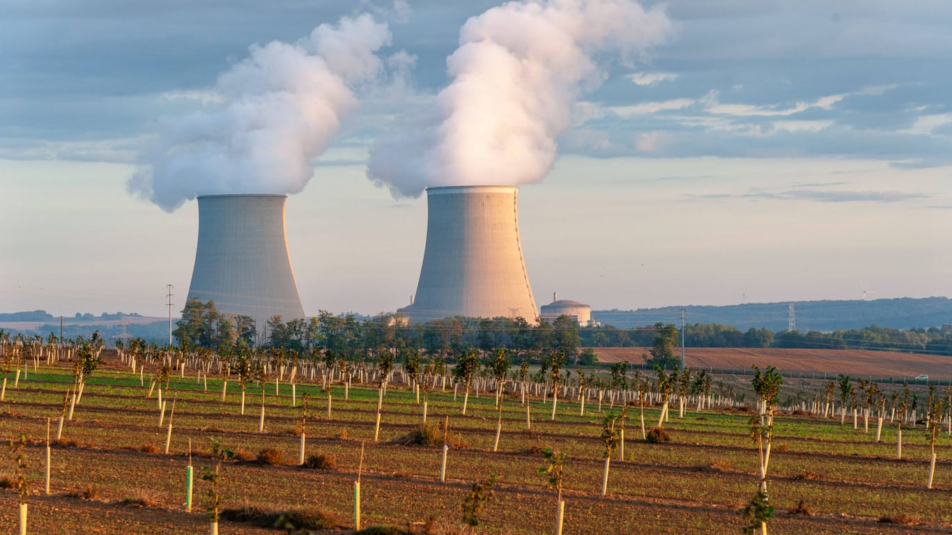 Atomkraftwerk in Frankreich (Symbolbild): Frankreich ist Spitzenreiter bei dem Ausbau von Kernkraft.