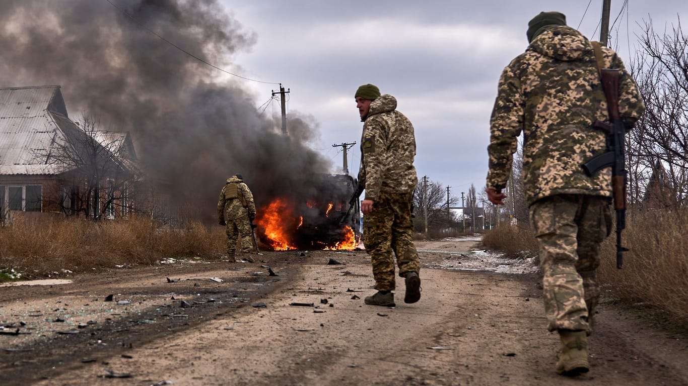 Soldaten der Ukraine (Archivbild): Russland erleidet hohe Verluste.