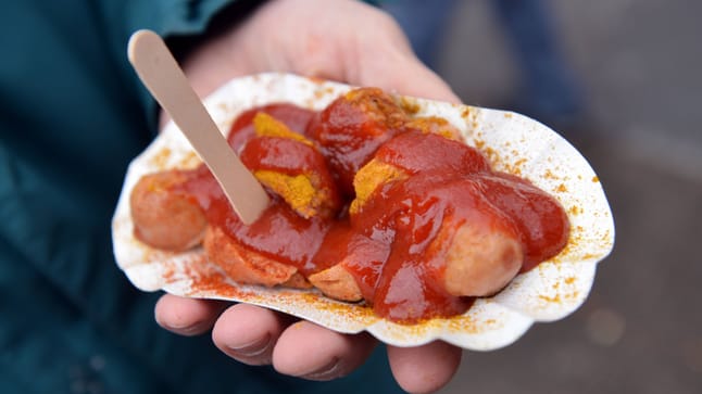 Niedersachsen Mann Stiehlt Currywurst In Seiner Unterhose 