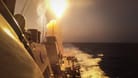 Die USS Carney (Archivbild): Das Kriegsschiff soll im Roten Meer erneut angegriffen worden sein, wie das Pentagon berichtet.