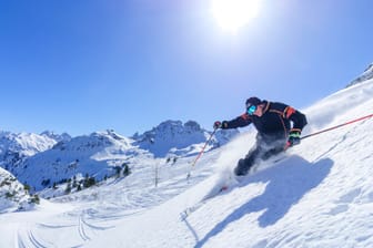 Im Skigebiet Oberstdorf Kleinwalsertal kann man auf 1xx Kilometern in zwei Ländern fahren.