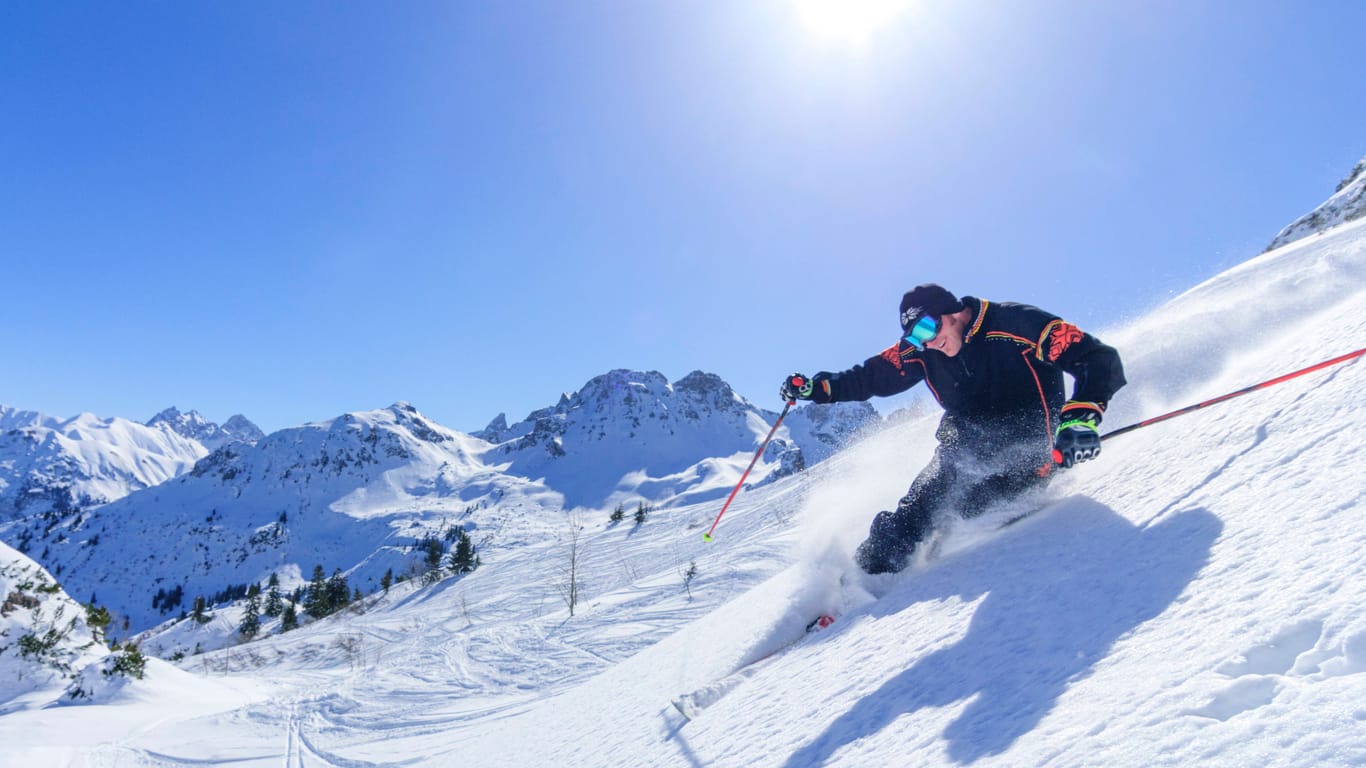 Im Skigebiet Oberstdorf Kleinwalsertal kann man auf 1xx Kilometern in zwei Ländern fahren.