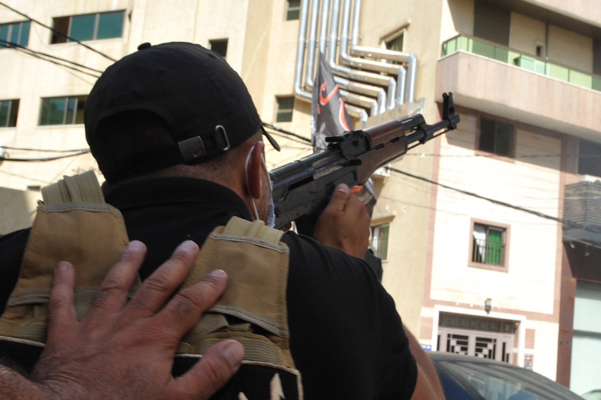 Hisbollah-Milizen bei Kämpfen in Beirut (Archivbild): Die Terrororganisation hat Pläne für einen Einmarsch in Israel.