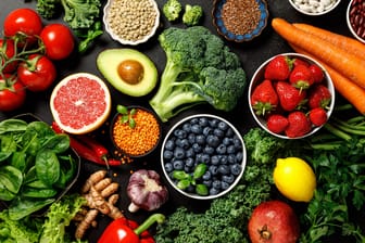 Obst, Gemüse und Hülsenfrüchte enthalten nur natürliche Zuckerarten.
