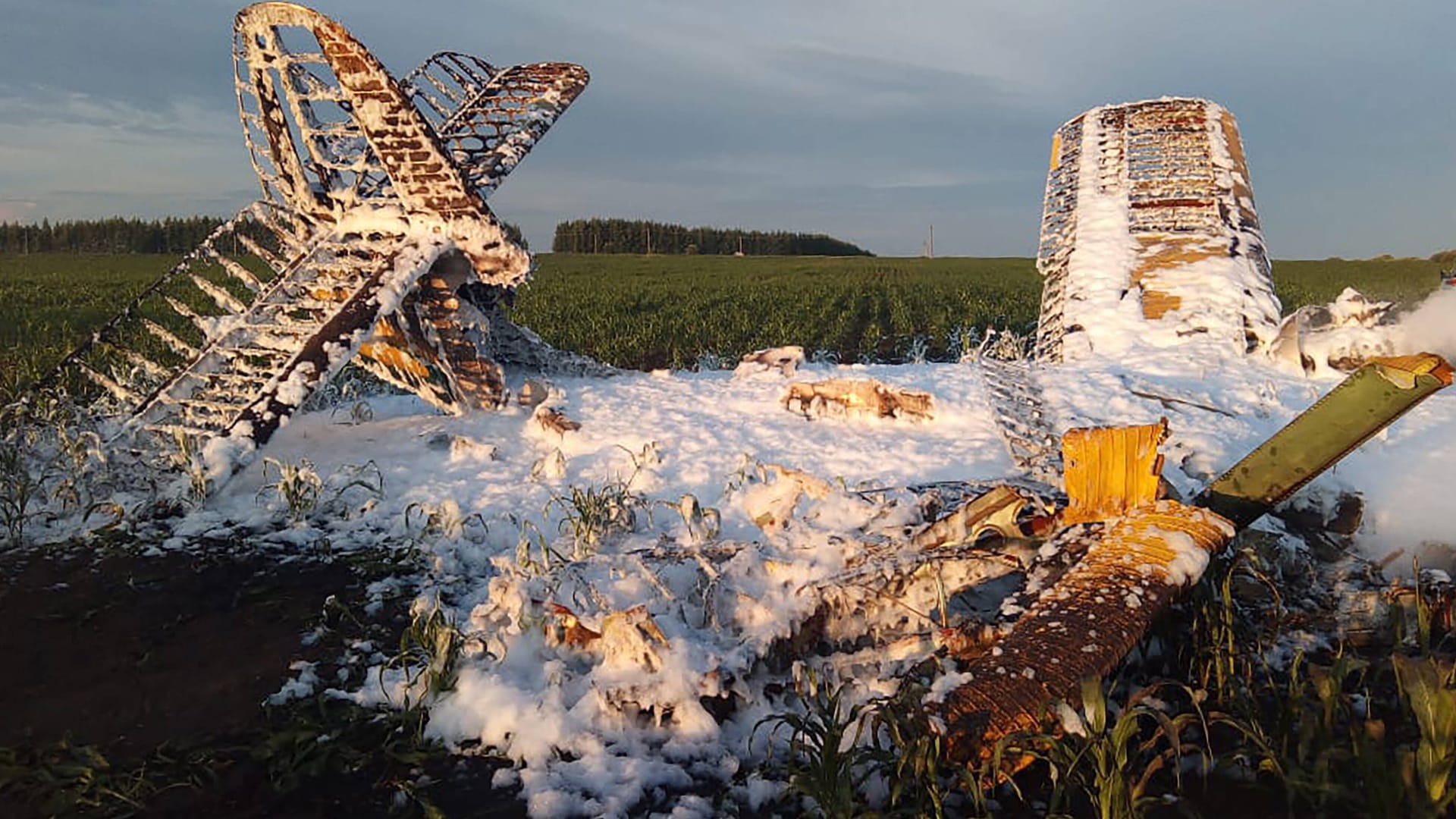 Eine Antonownach einem Crash (Archivbild): Russische Flugzeuge sollen immer öfter technische Probleme haben.