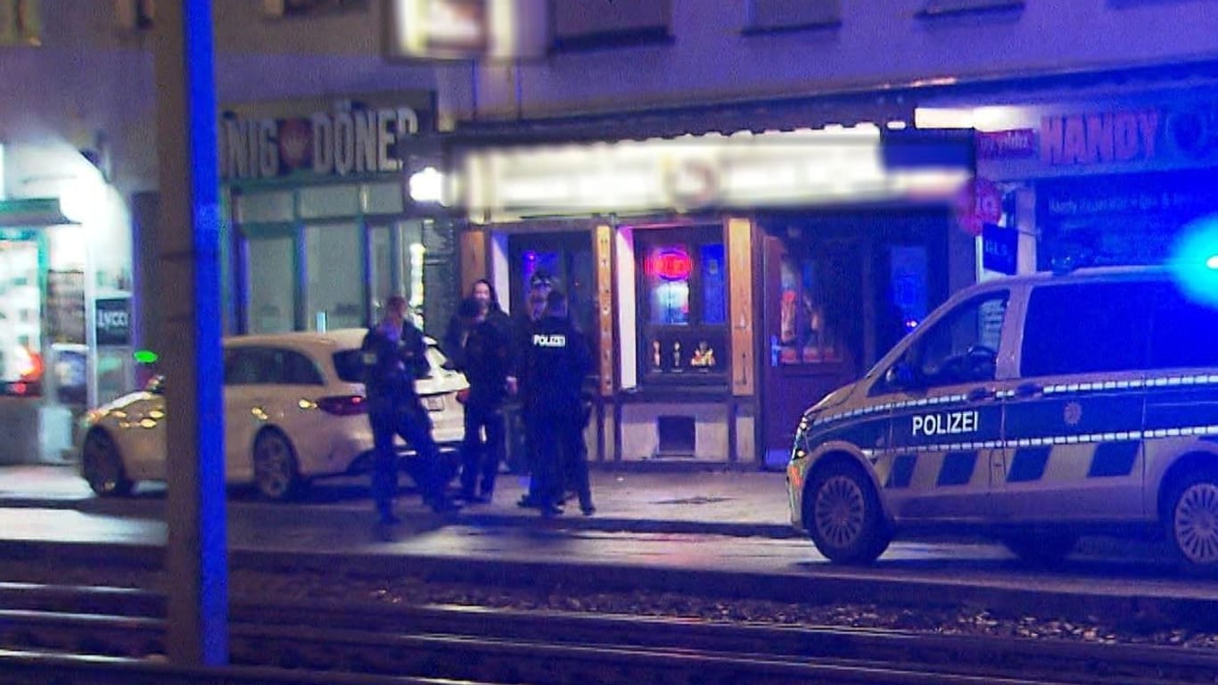 Tat in der Goethestraße: Hier wurde am Dienstagabend ein 18-Jähriger mit einem Messer angegriffen.