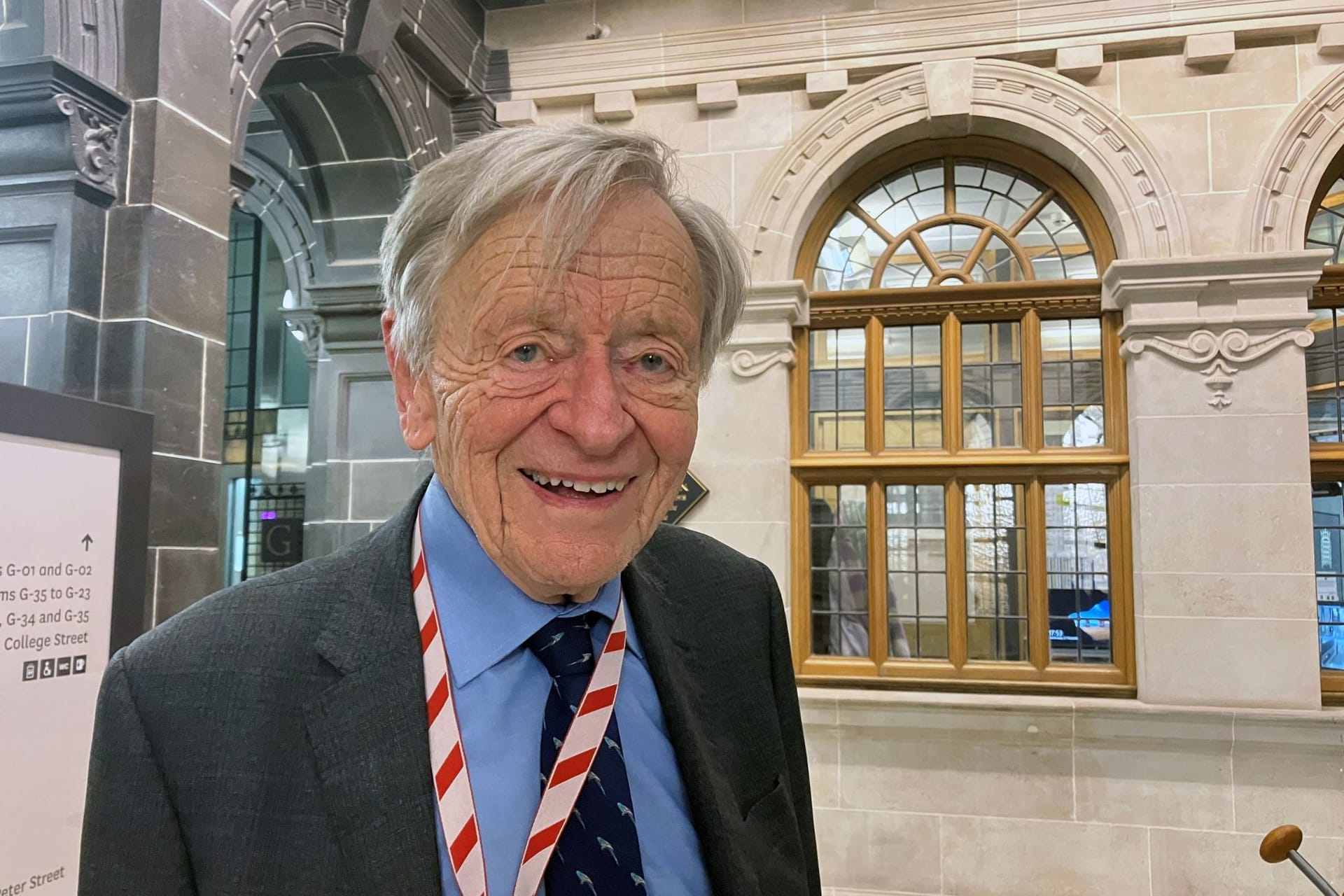 Alfred Dubs