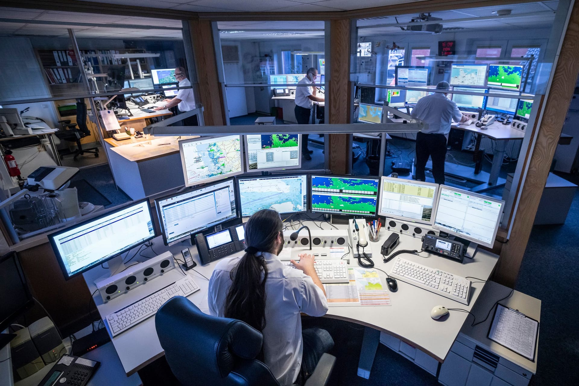 Die Suche nach dem vermissten Mann wird von der Rettungsleitstelle See koordiniert.