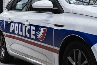 Polizei in Frankreich (Symbolbild): 15-Jähriger nach mutmaßlichem Mord an seinen Eltern festgenommen.