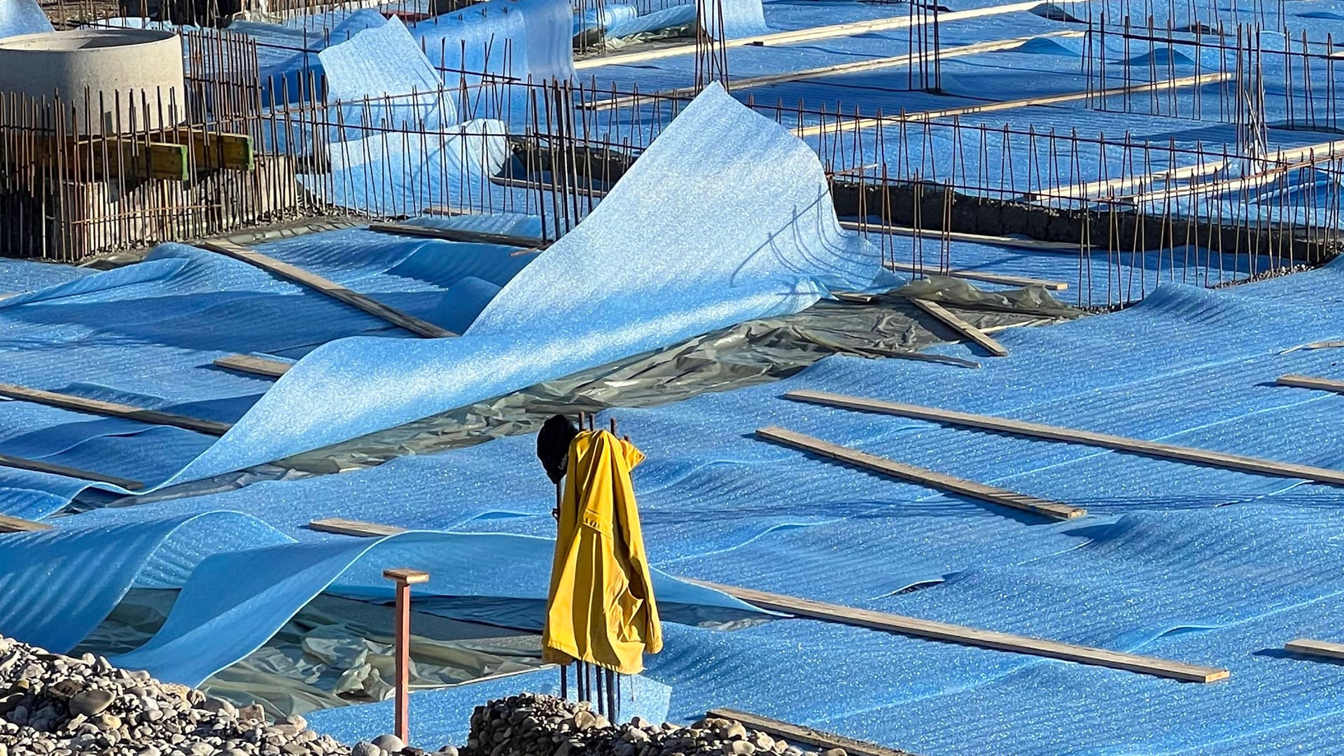 Eine stille Baustelle (Symbolbild): Fehlende Aufträge und ausgesetzte Zahlungen machen dem Wohnungsbau zu schaffen.