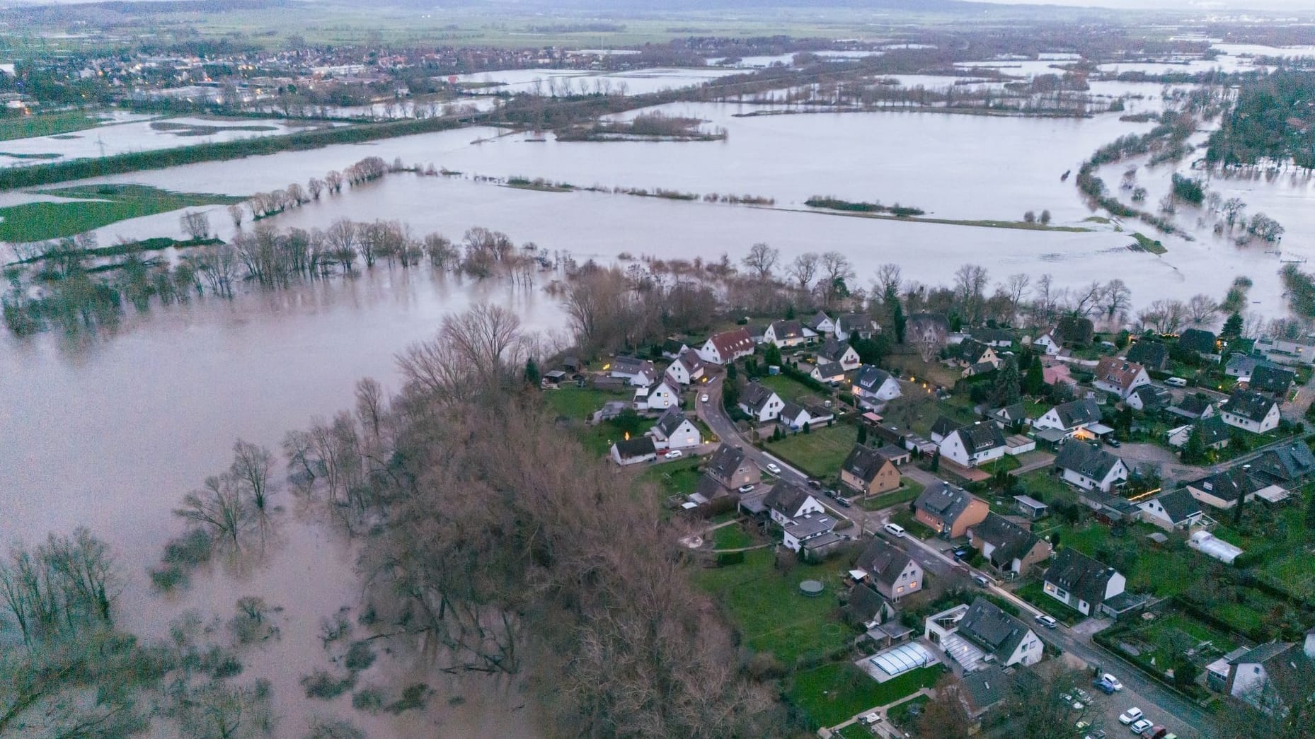 Hochwasser in Niedersachsen - Sarstedt