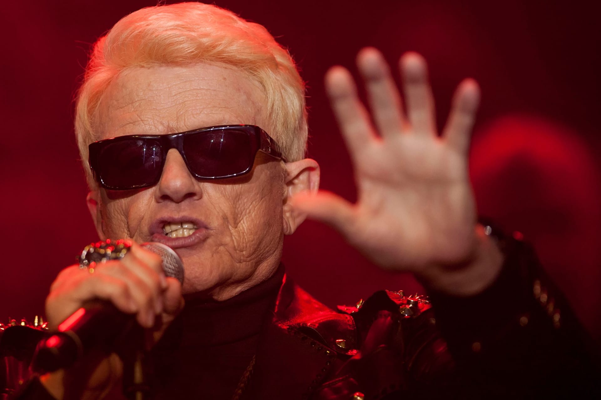 Heino: Eine Reifenpanne durchkreuzte am Samstagabend seine Reisepläne.