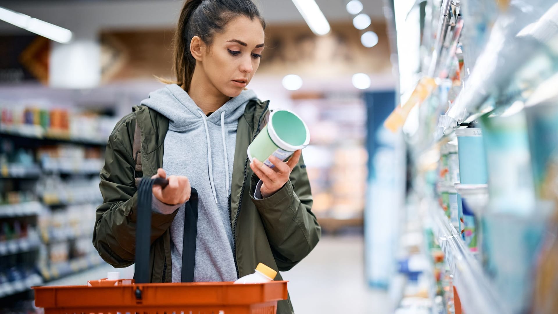 Einkauf: Wer rechtzeitig in den Supermarkt geht, spart Zeit und Nerven.