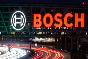 Bosch-Parkhaus am Flughafen Stuttgart: 40-Stundenverträge sollen gekündigt werden, um auf 35-Stundenverträge zu wechseln.