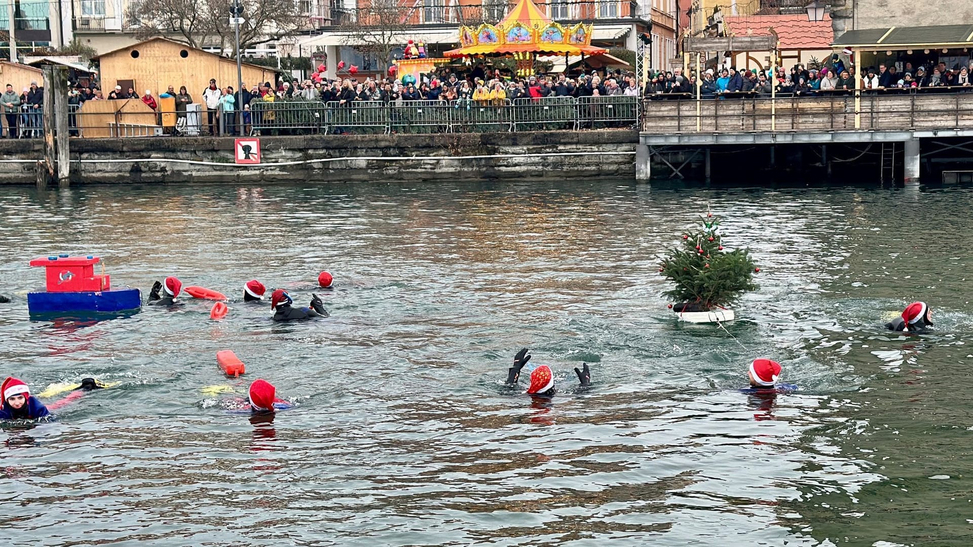 Nikolausschwimmen im Bodensee Nikolausschwimmen im Bodensee