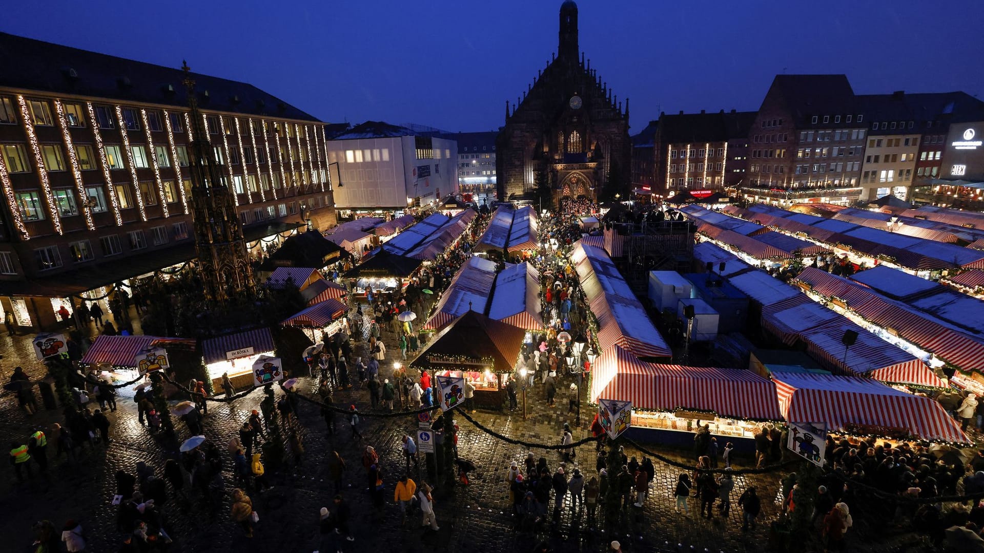 Der Christkindlesmarkt von oben – kurz vor dem Prolog.