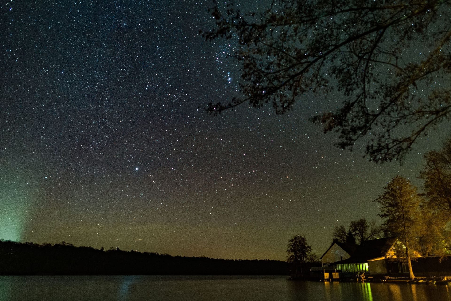 Sternenhimmel bei Nacht