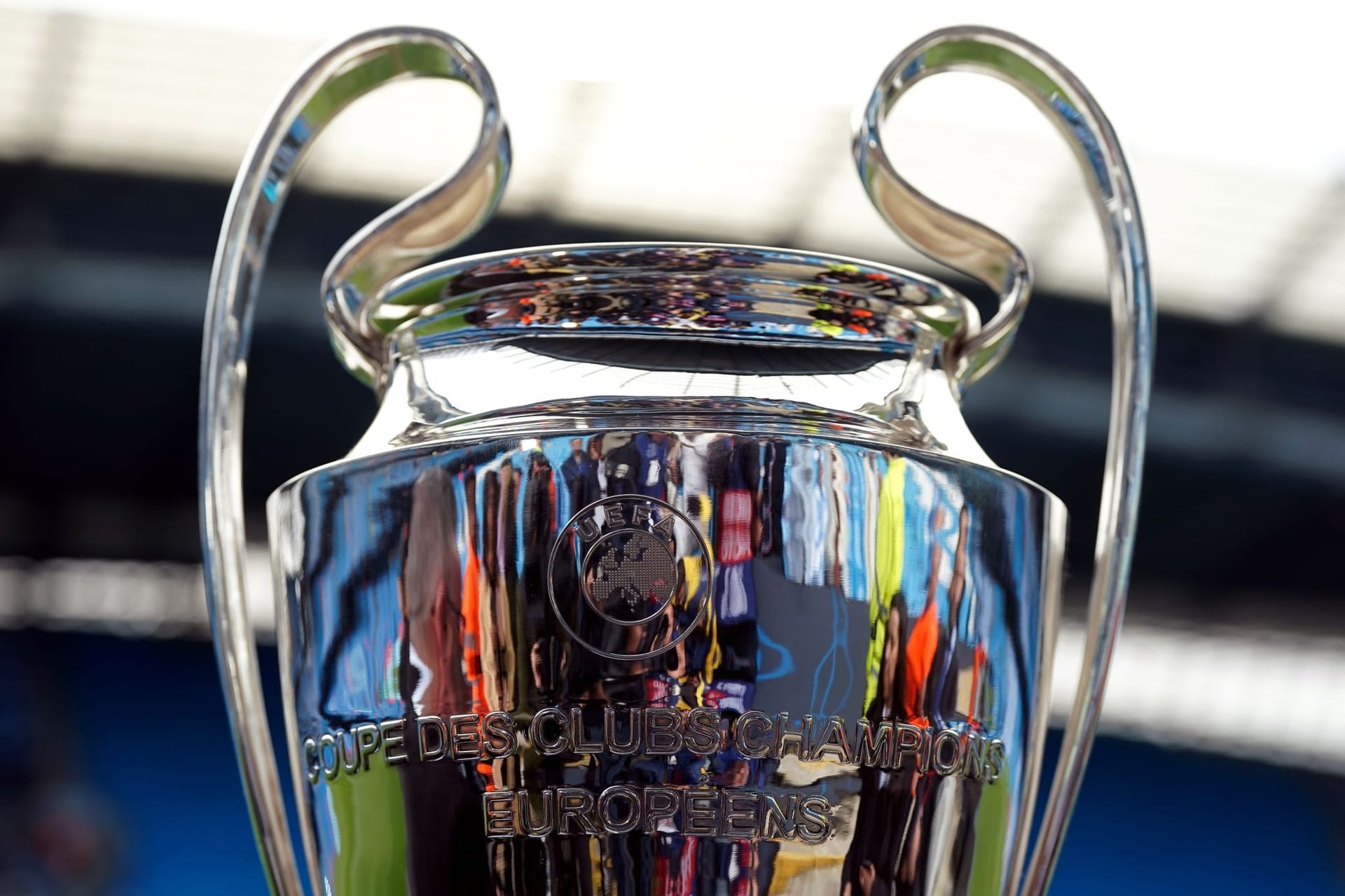 Champions-League-Trophäe