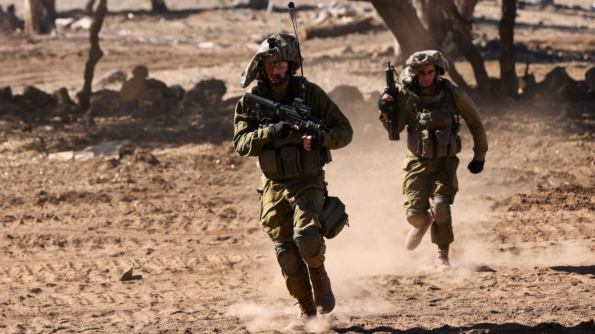 Israelische Soldaten bei einer Übung auf den besetzten Golan-Höhen (Archivbild): Am Montagabend griff die IDF Stellungen der syrischen Armee an.