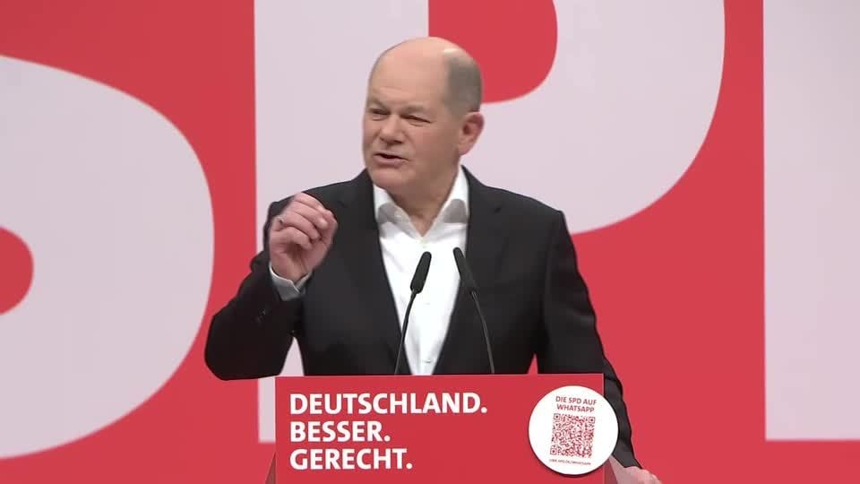 Olaf Scholz bei SPD-Parteitag (Archivbild): Er will eine Kahlschlag bei Sozialausgaben verhindern.