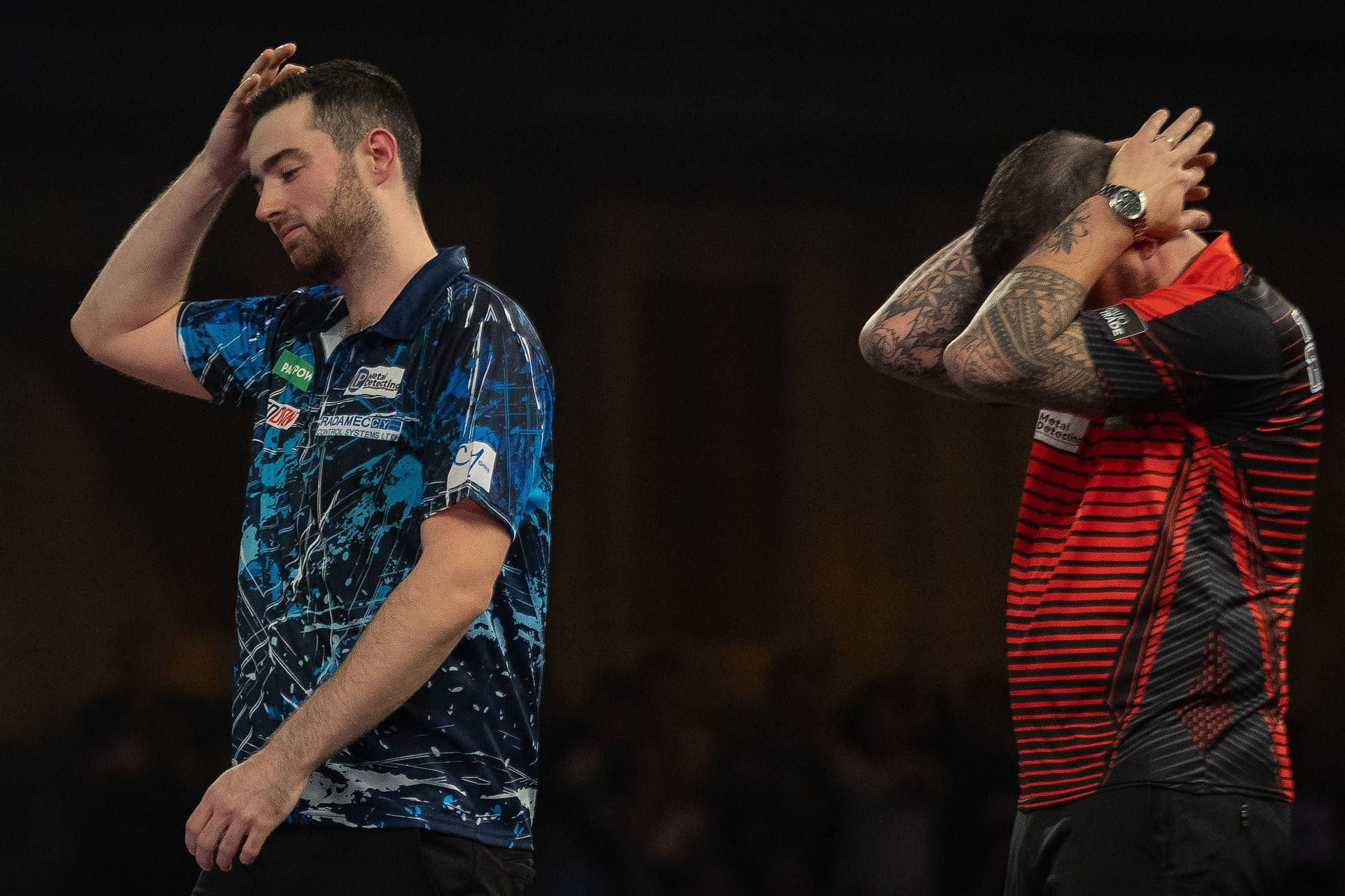 Das große Zittern: Luke Humphries und Joe Cullen lieferten sich im Achtelfinale der Darts-WM einen Krimi.