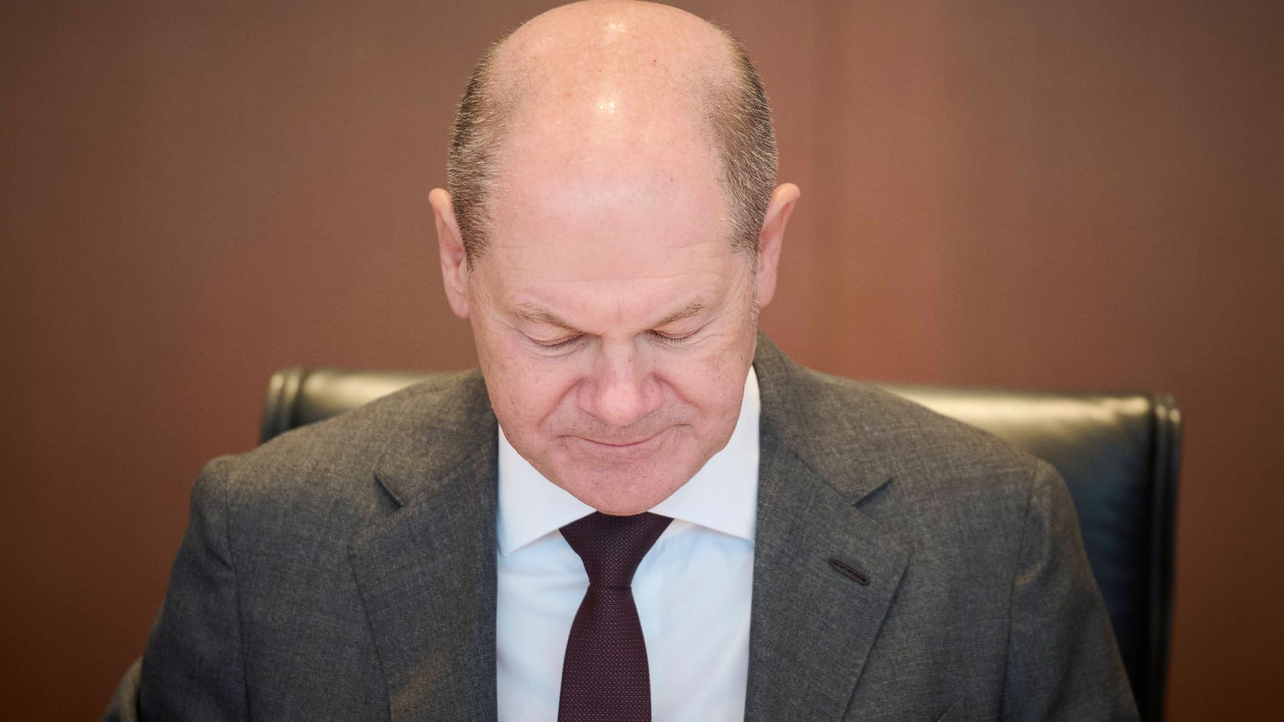 "Illner": Carsten Linnemann fordert Scholz zur Vertrauensfrage auf